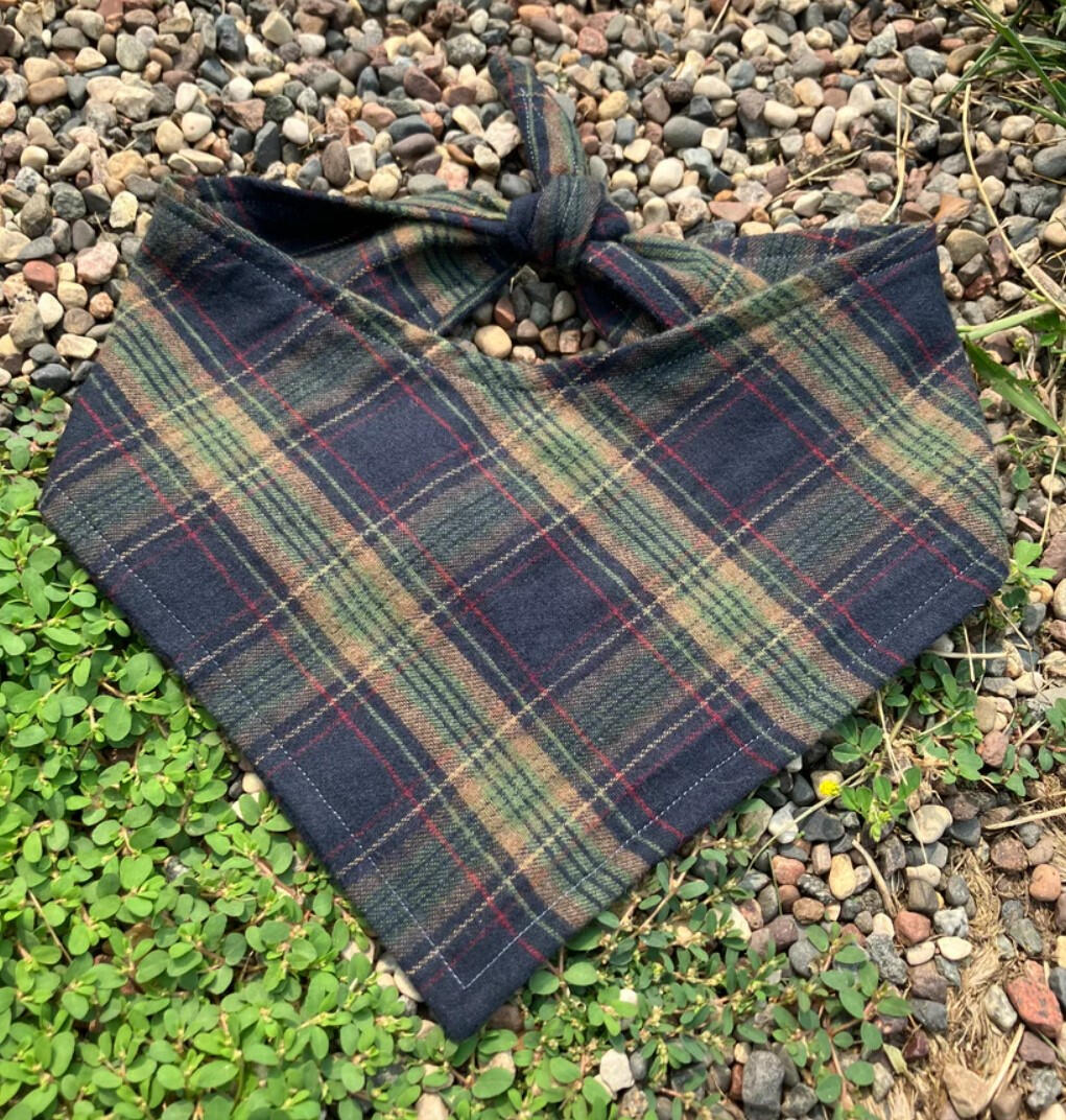 Minnesota Paw Wear - Blackwoods Flannel Bandana